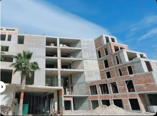Vlore - Lungomare, shitet apartament 2+1+Aneks+Ballkon Kati 5, 160 m² 600.000 € (Dhermi)