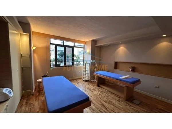 Tirane, shitet apartament 3+1 Kati 1, 118 m² 195.000 € (rr. Ferit Xhajko, Ish restorant Durresi)