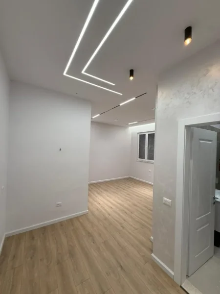 Tirane, shitet apartament 1+1+Aneks+Ballkon Kati 2, 61 m² 95.000 € (kashar)
