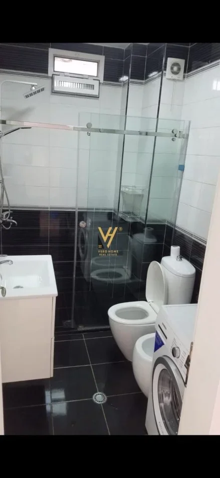 Tirane, shitet apartament 1+1+Ballkon Kati 7, 70 m² 142.000 € (RRUGA DRITAN HOXHA)