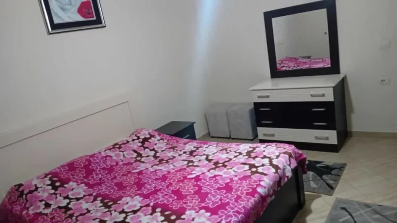 Tirane, jepet me qera apartament 2+1+Ballkon Kati 3, 70 m² 400 € (SAUK)