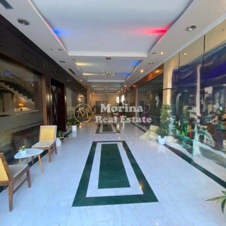 Tirane, jepet me qera ambjent biznesi Kati 1, 4.000 m² 5.000 € (Paskuqan)