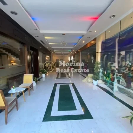 Tirane, jepet me qera ambjent biznesi Kati 1, 4.000 m² 5.000 € (Paskuqan)