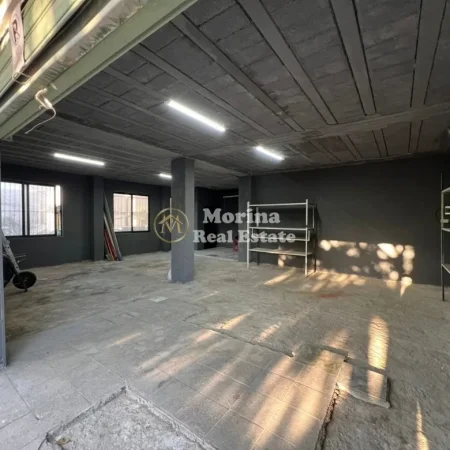Tirane, jepet me qera ambjent biznesi Kati 0, 120 m² 900 € (Laprake)