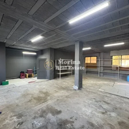 Tirane, jepet me qera ambjent biznesi Kati 0, 120 m² 900 € (Laprake)