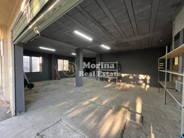 Tirane, jepet me qera ambjent biznesi Kati 0, 120 m² 900 € (Laprake)
