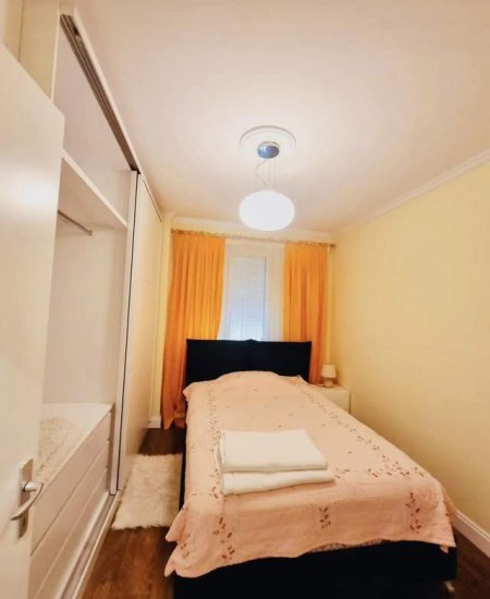 Tirane, shes apartament 2+1 117 m² 235.000 Euro (Buze Rruges se Kosovareve)
