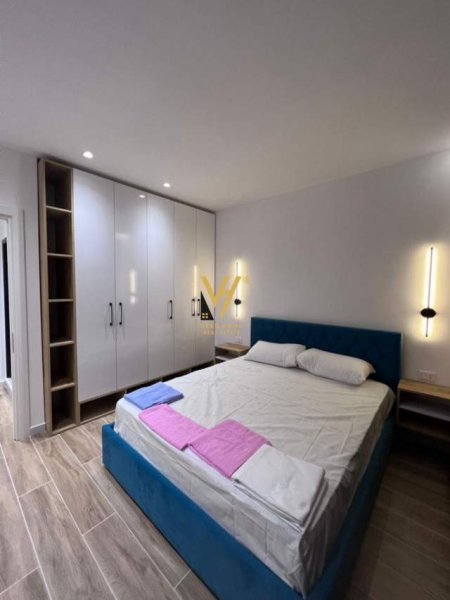 Tirane, jepet me qera apartament 1+1 Kati 5, 55 m² 600 Euro (KOMUNA E PARISIT)