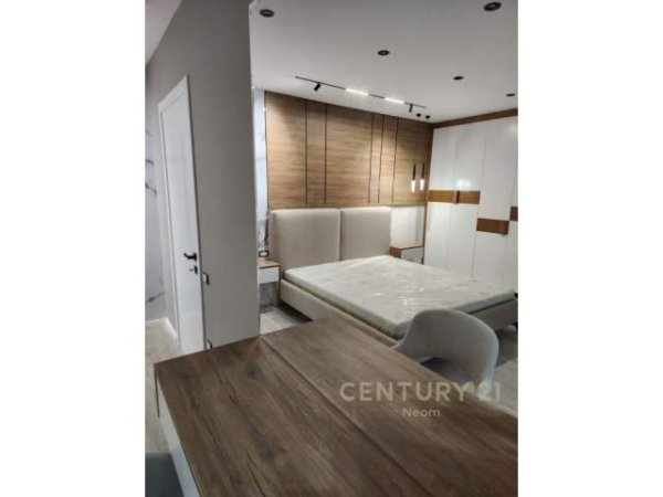 Tirane, jepet me qera apartament 2+1 Kati 2, 102 m² 850 Euro (Kopeshti Botanik)