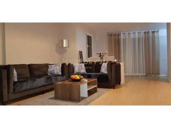 Tirane, jepet me qera apartament 2+1 Kati 3, 100 m² 650 Euro (Kopeshti Botanik)