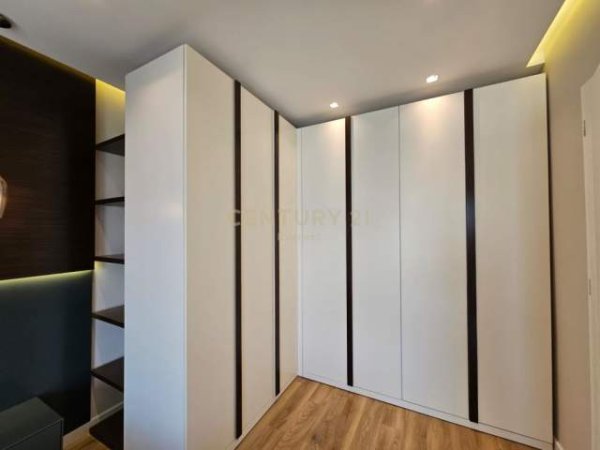 Tirane, jepet me qera apartament 2+1 Kati 2, 108 m² 1.200 Euro (Kopeshti Botanik)