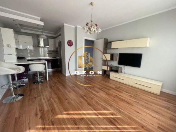 Tirane, shitet apartament 2+1+A+BLK Kati 8, 100 m² 180.000 Euro (RRUGA E KAVAJES)