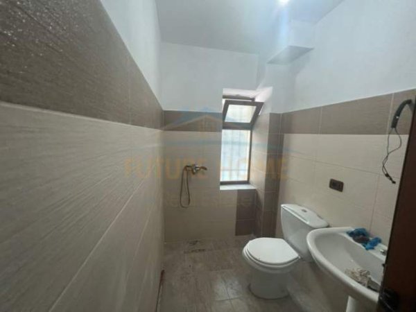 Korce, shitet apartament 1+1 Kati 1, 54 m² 26.000 Euro (Lagjia 15, Korçë)
