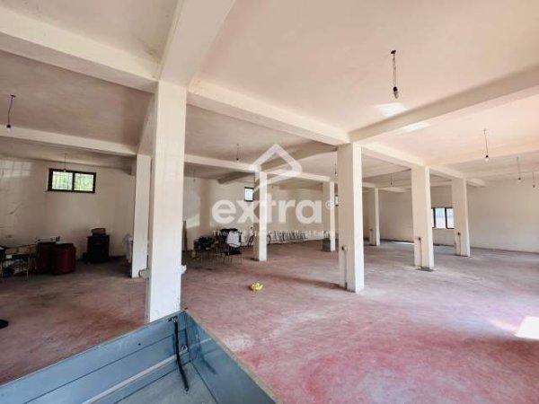 Shkoder, jepet me qera ambjent biznesi Kati 1, 1.800 m² 1.000 Euro (Unaza Perendimore)