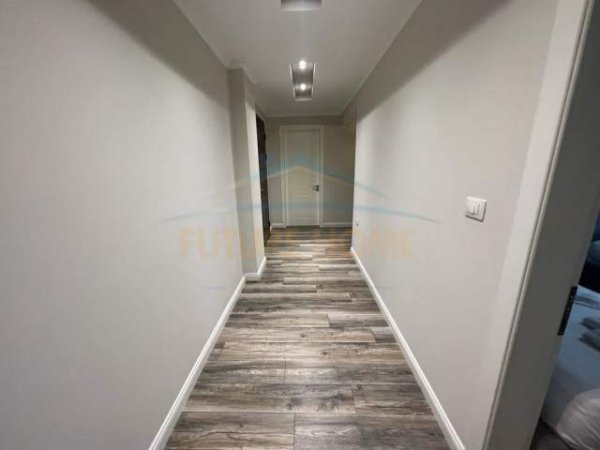 Korce, shitet apartament 2+1+BLK Kati 5, 100 m² 100.000 Euro (Lagjia 7, Korçë)