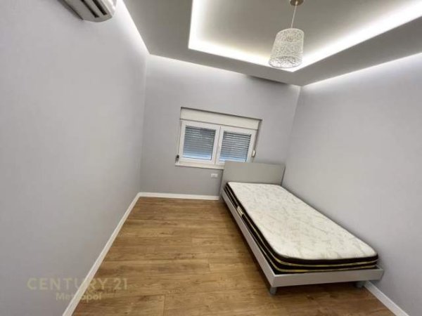 Tirane, shitet apartament 2+1+BLK Kati 1, 70 m² 110.000 Euro (pazari ri)