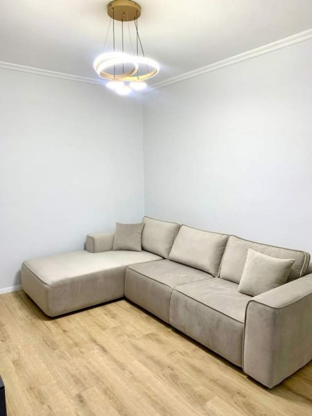 Tirane, jepet me qera apartament Kati 1, 65 m² 600 Euro Stacioni Trenit