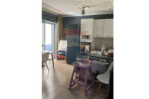 Tirane, shitet apartament 2+1+BLK Kati 3, 80 m² 135.000 Euro (Rr. e elbasanit)