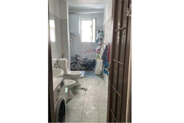 Tirane, shitet apartament 2+1+BLK Kati 3, 80 m² 135.000 Euro (Rr. e elbasanit)