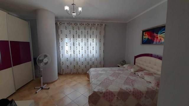 Durres, jepet me qera apartament 2+1+A+BLK Kati 2, 125 m² 500 Euro (Rruga Egnatia)