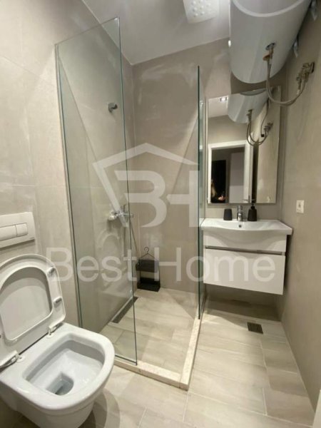 Tirane, jepet me qera apartament 2+1+BLK Kati 2, 80 m² 600 Euro (21 Dhjetori, prane Inxhinierise se Ndertimit)