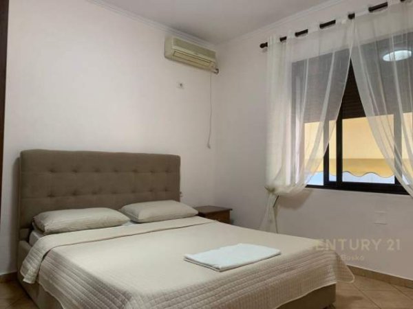 Tirane, ofert apartament 1+1 Kati 4, 45 m² 500 Euro (Rruga e Durresit)