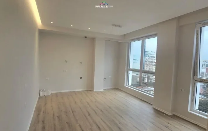 Tirane, jepet me qera zyre Kati 6, 60 m² 700 € (prane Kompleksit Kika 2)