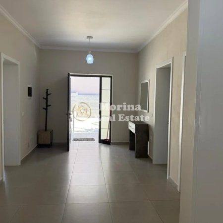 Tirane, jepet me qera apartament 3+1 Kati 3, 120 m² 800 € (Sauk)