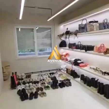 Tirane, shitet apartament 1+1+Ballkon Kati 2, 66 m² 222.000 € (Haxhi kika)