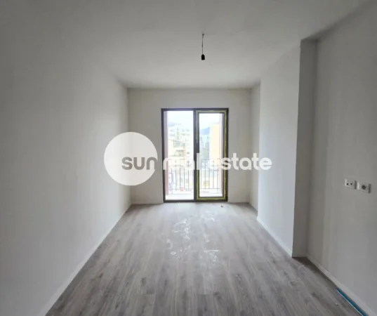 Tirane, shitet apartament 2+1+Ballkon Kati 4, 107 m² (LAPRAKE)