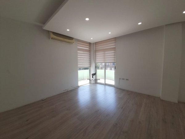 Tirane, jepet me qera zyre Kati 4, 180 m² 2.000 € (SHESHI WILLSON)