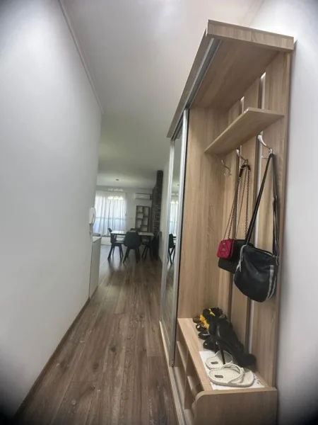 Tirane, jepet me qera apartament 1+1 Kati 3, 65 m² 600 € 