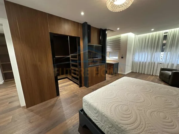 Tirane, jepet me qera apartament 2+1 Kati 1, 198 m² 1.500 € (Kopshti Botanik)