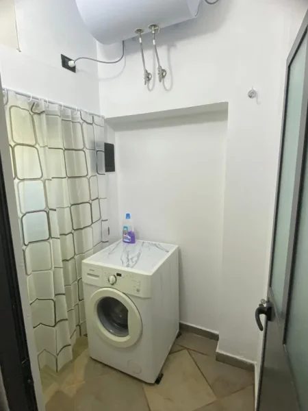 Tirane, jepet me qera shtepi 1+1 Kati 1, 60 m² 350 € (Selit ,Nenstacioni Elektrik)