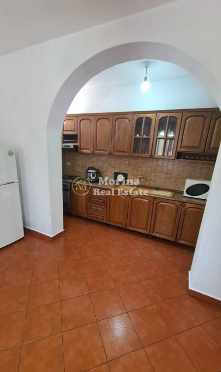 Tirane, jepet me qera shtepi 2+1 Kati 1, 90 m² 350 € (Rruga Jordan Misja)
