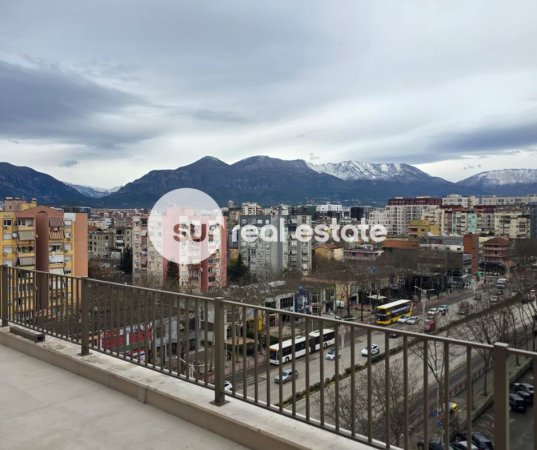Tirane, shitet apartament 2+1+Ballkon Kati 6, 115 m² (LAPRAKE)