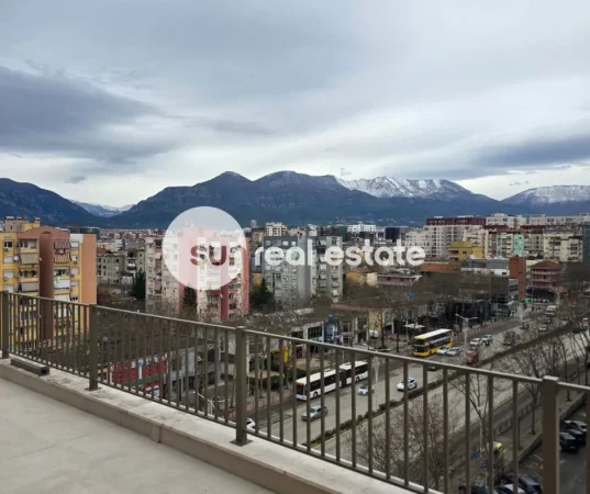 Tirane, shitet apartament 2+1+Ballkon Kati 6, 115 m² (LAPRAKE)
