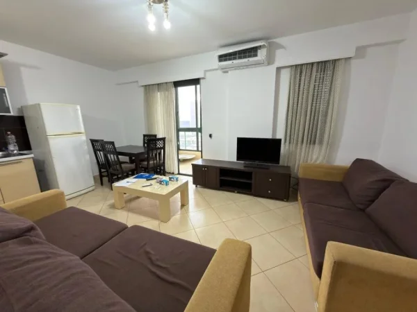 Tirane, jepet me qera apartament 2+1+Ballkon Kati 5, 100 m² 550 € (5 MAJI)