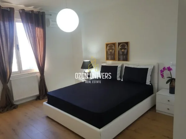 Tirane, jepet me qera apartament 2+1+Ballkon Kati 9, 107 m² (Rruga e kosovareve)