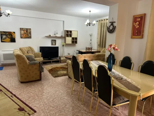 Shqiperi, jepet me qera apartament 2+1+Ballkon Kati 5, 115 m² 1.000 € (BLLOK)