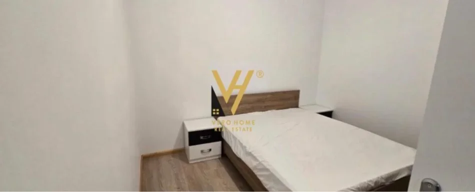 Tirane, jepet me qera shtepi 2+1+Ballkon Kati 0, 80 m² 400 € (SAUK)