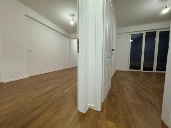 Tirane, shitet apartament 1+1 , 70 m² 108.000 € (Astir)