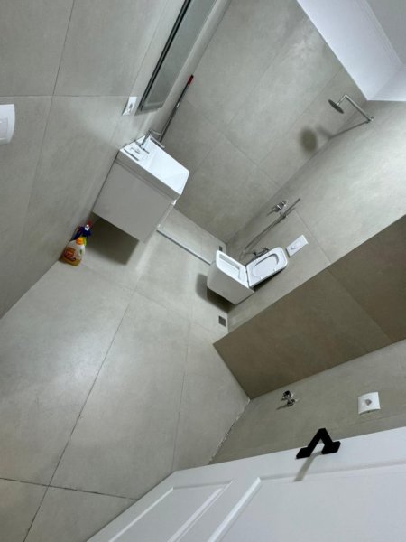 Tirane, shitet apartament 1+1 , 70 m² 108.000 € (Astir)