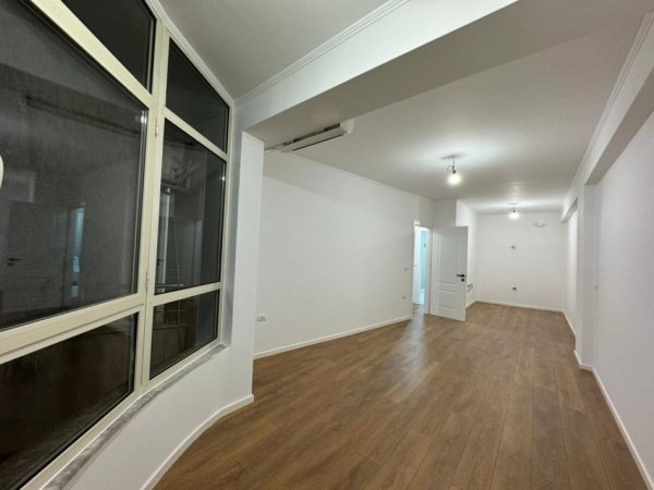 Tirane, shitet apartament 1+1 , 70 m² 108.000 € (Astir)