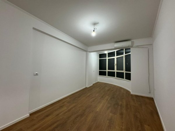 Tirane, shitet apartament 1+1 , 70 m² 108.000 € (Astir)