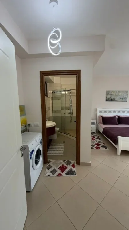 Durres, jepet me qera apartament 1+1+Ballkon Kati 7, 60 m² 550 € (Sheshi Pranvera)