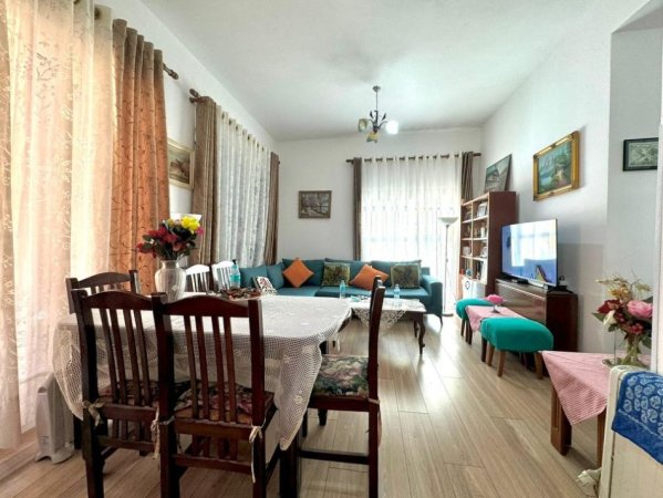 Tirane, shitet apartament 2+1 , 84 m² (Ali Demi)