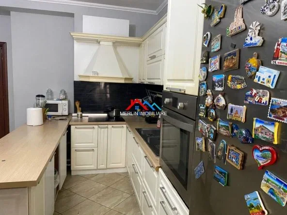 Tirane, shitet apartament 2+1+Ballkon Kati 7, 94 m² 171.000 € (RRUGA DALIP TOPI,FRESK)