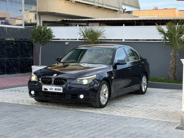 Fier, shes makine BMW 525-2.5 Benzin Gaz-2005-AUTOMATIK-LETRAT PAGUARA-OKAZION-3500 EURO-069 44 00 305 Benzin+Gaz, blu automatik Kondicioner 3.700 €