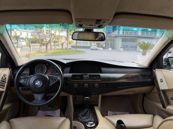 Fier, shes makine BMW 525-2.5 Benzin Gaz-2005-AUTOMATIK-LETRAT PAGUARA-OKAZION-3700 EURO-069 44 00 305 Benzin+Gaz, blu automatik Kondicioner 3.700 €